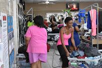 Commercial Laundry Tampa Bay and Laundromat (Speed Wash)