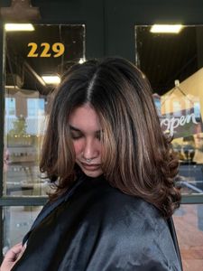 12/six.one Salon photo 13