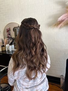 12/six.one Salon photo 19