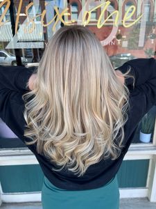 12/six.one Salon photo 35