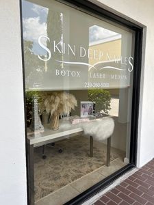 Skin Deep Naples photo 8