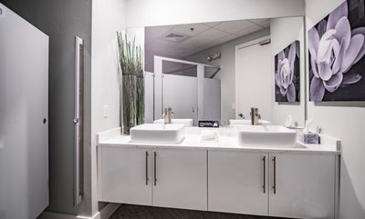 The Laser Lounge Spa Naples photo 7