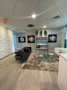 The Laser Lounge Spa Naples photo 19