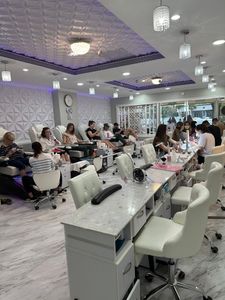 Sunny Lux Nails photo 2