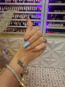 Sunny Lux Nails photo 31