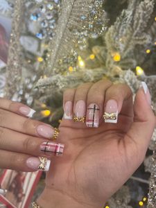 Sunny Lux Nails photo 35