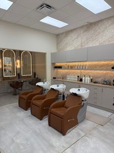 Brasilian Blowout Bar