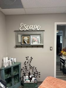 Aesthetic Aessentials