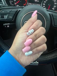 Avina Nails And Spa