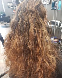 Studio 37 Xtreme Lashes & Hair