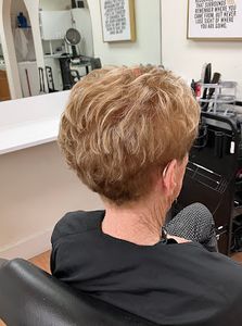 TROPICAL WAVES Hairdressing and Barber Salon photo 9