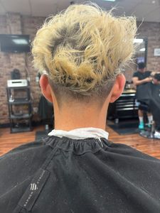 TROPICAL WAVES Hairdressing and Barber Salon photo 3