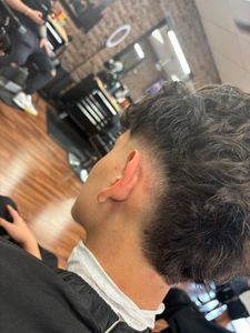 TROPICAL WAVES Hairdressing and Barber Salon photo 19
