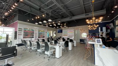 Tipsy Salon Bar Naples