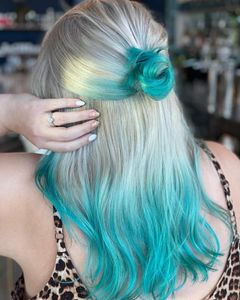 Tipsy Salon Bar Naples photo 20