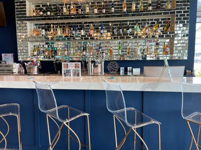 Tipsy Salon Bar Naples photo 33