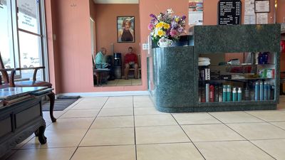 Tiffany’s Hair & Nail Salon photo 8