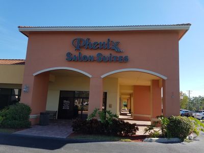 Phenix Salon Suites North Naples