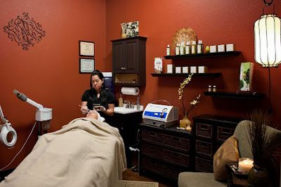 Phenix Salon Suites North Naples