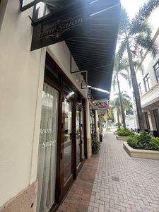 Roots Beauty Studio & Southern Exposure Hair Salon photo 4