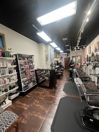 Roots Beauty Studio & Southern Exposure Hair Salon photo 5