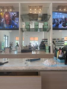 Air Bar Blowouts & Extensions Blow Drybar photo 6