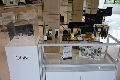 Air Bar Blowouts & Extensions Blow Drybar photo 17