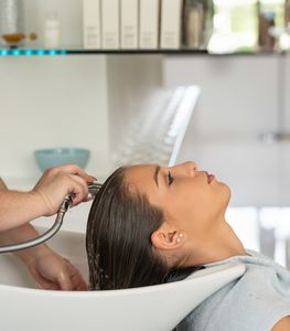 Air Bar Blowouts & Extensions Blow Drybar photo 29