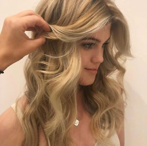 Air Bar Blowouts & Extensions Blow Drybar photo 32