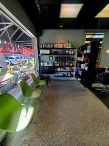 Fringe Salon photo 10