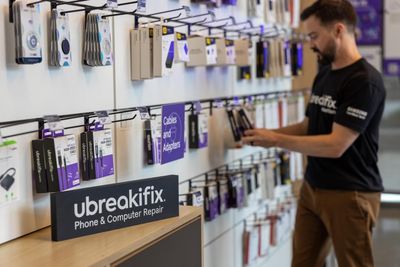 uBreakiFix – Phone and Computer Repair photo 5