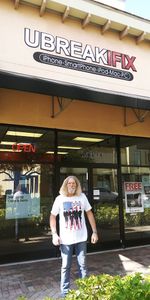 uBreakiFix – Phone and Computer Repair photo 34