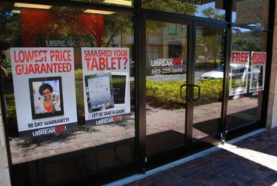 uBreakiFix – Phone and Computer Repair photo 41