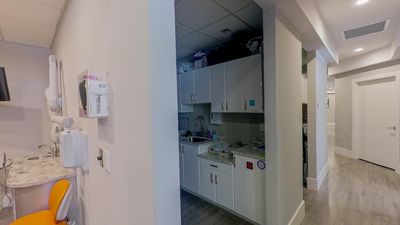 Specialists in Implant Dentistry – Dr Matthew Holtan photo 24