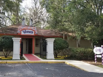 Dr. Jones Orthodontics photo 5