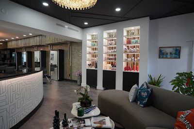 Salon Lusso of Naples