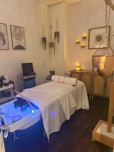 Unwind Head Spa Naples