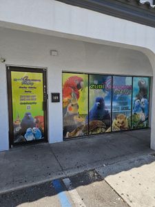 Zuri Palomas Pet Shop