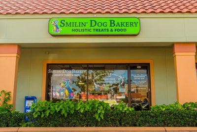 Smilin Dog Bakery