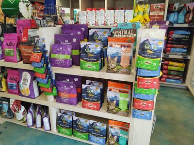 Wholesome Hound Natural Pet Market photo 9