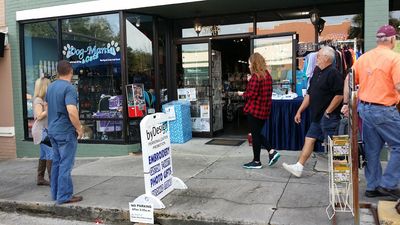 Dog-Mania & Cats photo 23