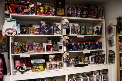 Green Shift Comics photo 82