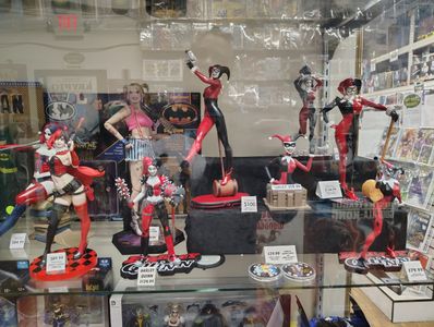 Emerald City Comics Games Toys photo 26