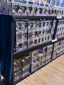 Emerald City Comics Games Toys photo 77