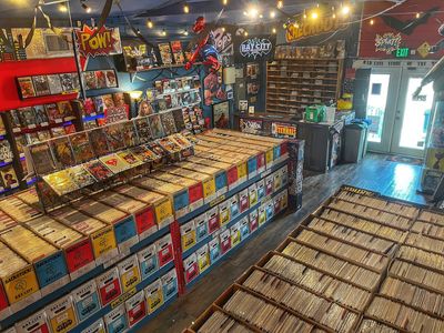 Bat City Comic Professionals photo 5