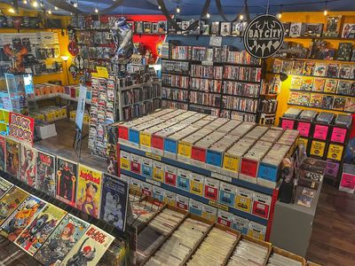 Bat City Comic Professionals photo 34