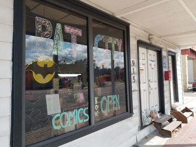 Bat City Comic Professionals photo 30