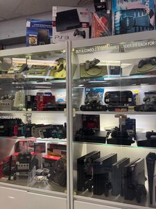 Unlimited Video Games Superstore and Arcade photo 14