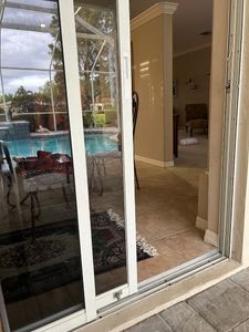 Roller Bee - Business Location