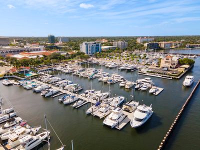 Twin Dolphin Marina